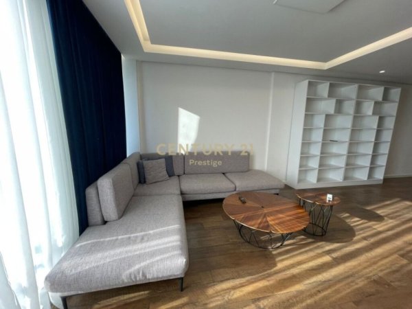 Tirane, jepet me qera apartament 3+1+Ballkon Kati 9, 153 m² 2.200 € (rruga e elbasanit)