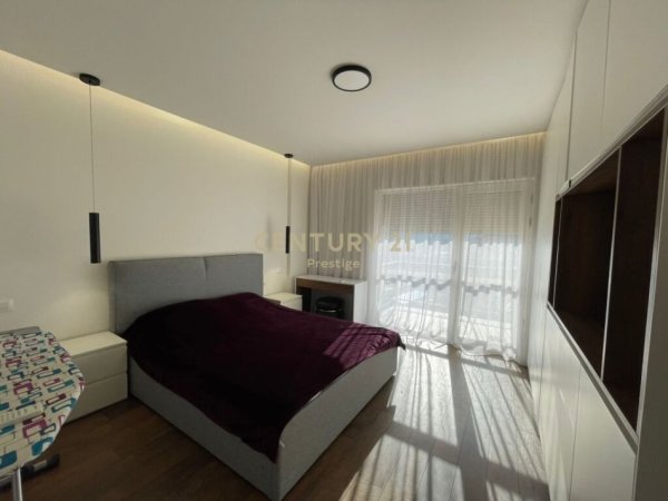 Tirane, jepet me qera apartament 3+1+Ballkon Kati 9, 153 m² 2.200 € (rruga e elbasanit)