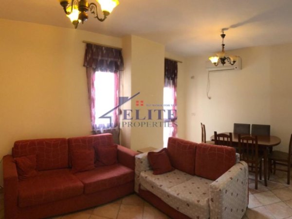 Tirane, jepet me qera apartament 1+1+Ballkon Kati 5, 70 m² 400 € (9 Kateshet)