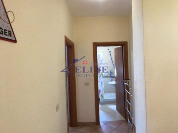 Tirane, jepet me qera apartament 1+1+Ballkon Kati 5, 70 m² 400 € (9 Kateshet)