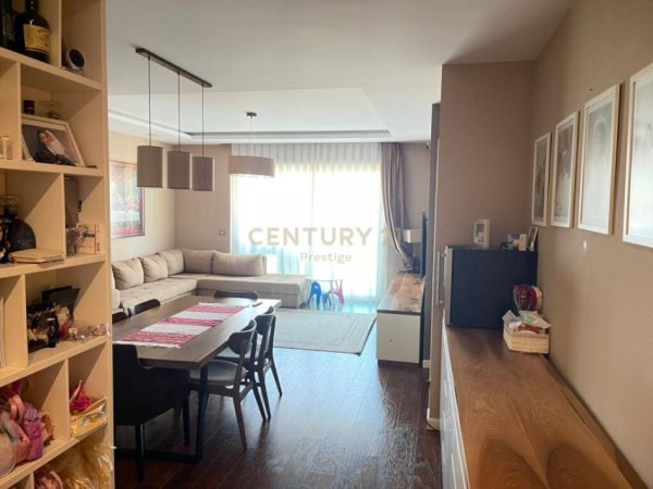 Tirane, jepet me qera apartament 2+1 Kati 6, 127 m² 2.200 € (stadiumi qemal stafa)