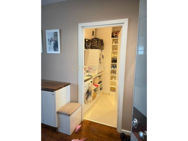 Tirane, jepet me qera apartament 2+1 Kati 6, 127 m² 2.200 € (stadiumi qemal stafa)