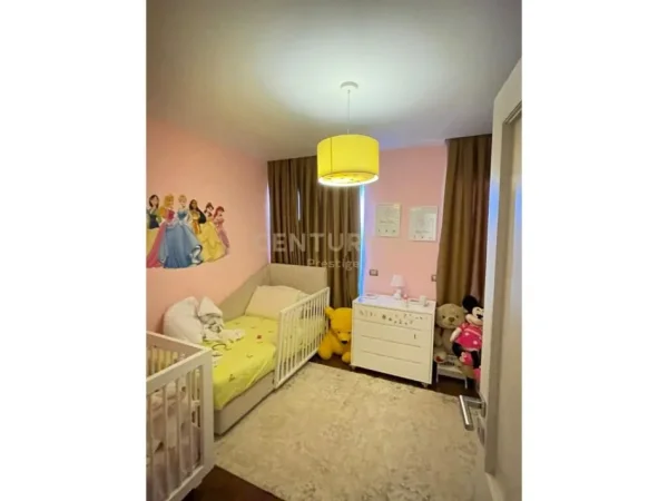 Tirane, jepet me qera apartament 2+1 Kati 6, 127 m² 2.200 € (stadiumi qemal stafa)