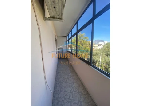 Tirane, shitet apartament 2+1 Kati 2, 82 m² 125.000 € (5 Maj)