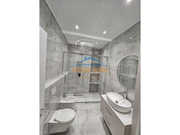 Tirane, jepet me qera apartament 2+1 Kati 2, 102 m² 1.000 € (Teg)