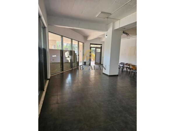 Tirane, shitet ambjent biznesi Kati 0, 82 m² 300.000 € (Komisariati nr 4, Tower Bridge 3)