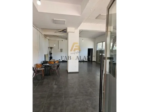 Tirane, shitet ambjent biznesi Kati 0, 82 m² 300.000 € (Komisariati nr 4, Tower Bridge 3)