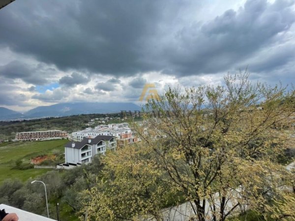 Tirane, shitet apartament 2+1 Kati 3, 112 m² 185.000 € (Liqeni i Thate)