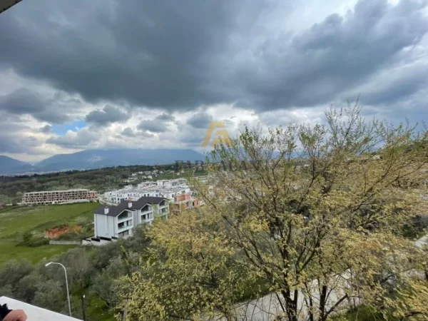 Tirane, shitet apartament 2+1 Kati 3, 112 m² 185.000 € (Liqeni i Thate)