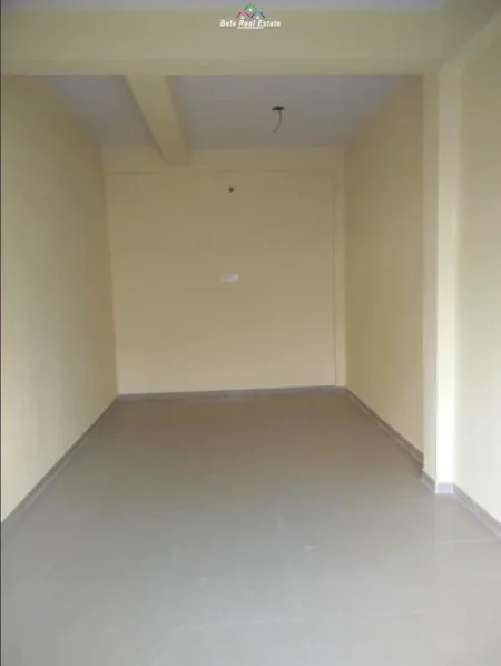 Tirane, jepet me qera dyqan Kati -1, 100 m² 900 € (ish ekspozita)