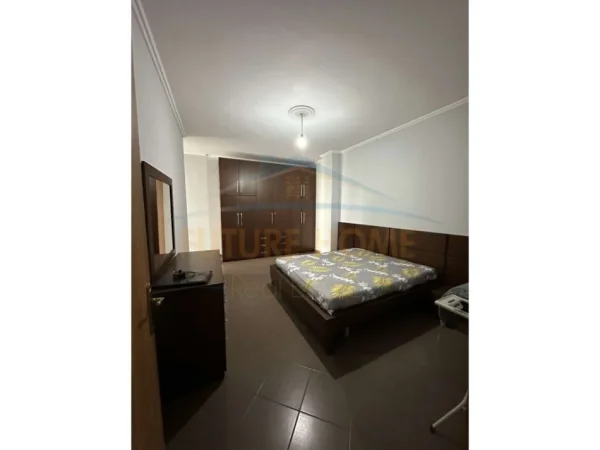 Tirane, shitet apartament 2+1 Kati 6, 102 m² 120.000 € (Yzberisht)