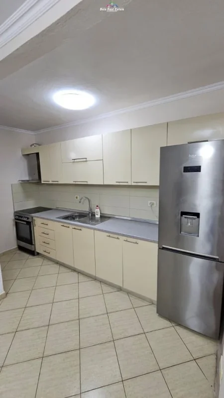 Tirane, jepet me qera apartament 2+1 Kati 4, 67 m² 550 € (ferit xhajko)