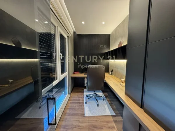 Tirane, shitet apartament 2+1+Ballkon Kati 4, 95 m² 155.000 € (Astir)