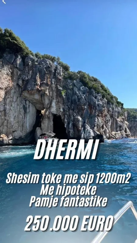 Vlore, shitet truall ne bregdet , 1.200 m² (DHERMI)