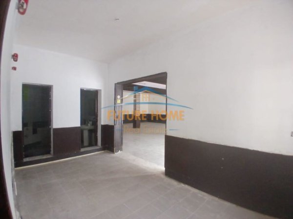 Tirane, shitet ambjent biznesi Kati 0, 148 m² 250.000 € (Ali Demi)