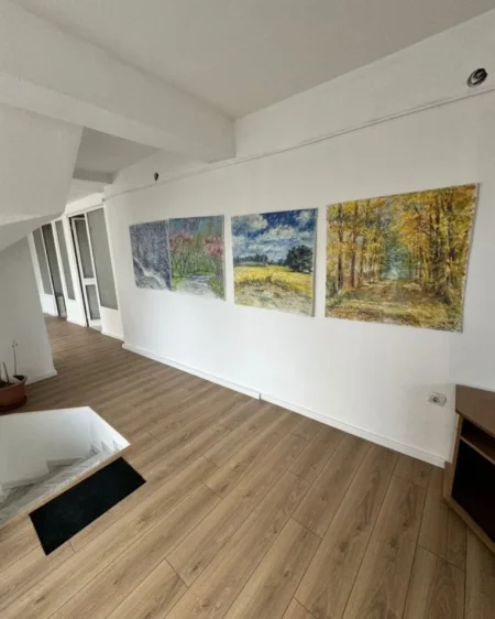 Tirane, jepet me qera apartament 4+1 Kati 1, 200 m² 750 € (Brryli)