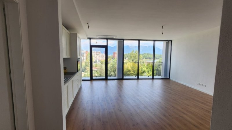 Tirane, jepet me qera 3+1 Kati 2, 132 m² 1.200 € (Liqeni i Tiranes)