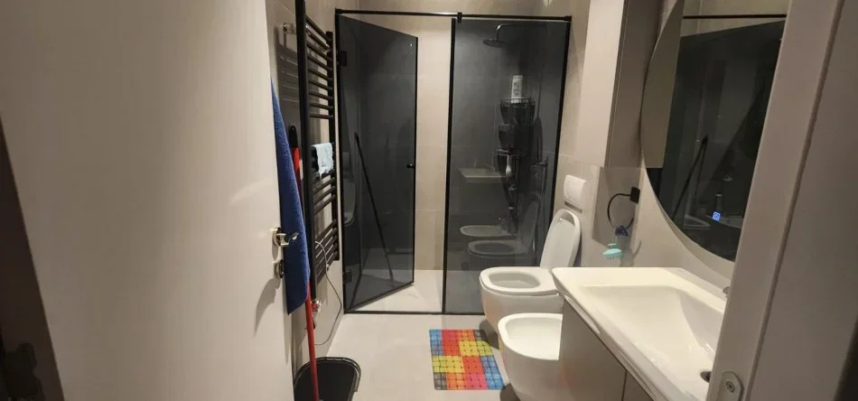 Tirane, shitet apartament 2+1 + 2, Kati 0, 97 m² 135.000 € (Rruga e Dibres, Prane Komisariatit nr. 4, Tirane)