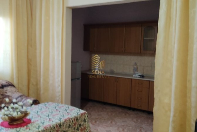 Tirane, jepet me qera shtepi 2+1 Kati 1, 85 m² 350 € (Rruga Pasho Hysa, Ali Demi)