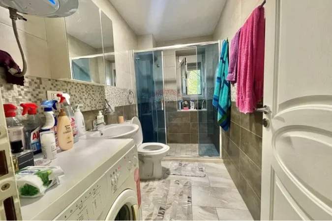 Shqiperi, shitet apartament 2+1 Kati 2, 50 m² 103.000 € (Shkolla e Baletit - Tregu Elektrik,)