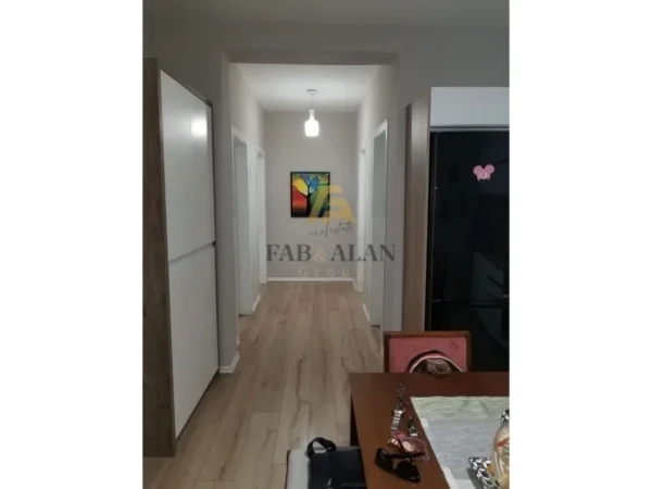 Tirane, shitet apartament 2+1+2 , 94 m² 240.000 € (Liqeni i Thate)
