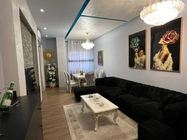 Tirane, jepet me qera apartament 1+1+Ballkon Kati 2, 72 m² 450 € (rruga teodor keko)