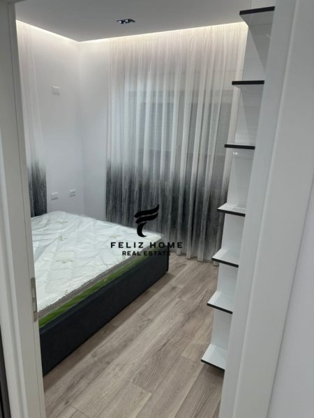 Tirane, jepet me qera apartament 2+1 Kati 3, 62 m² 800 € (BLLOKU)