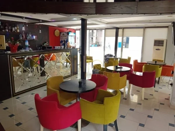 Tirane, shitet bar-kafe Kati 0, 150 m² 145.000 € (Rruga Thoma Koxhaj,Pallatet Cabej, Tirana)