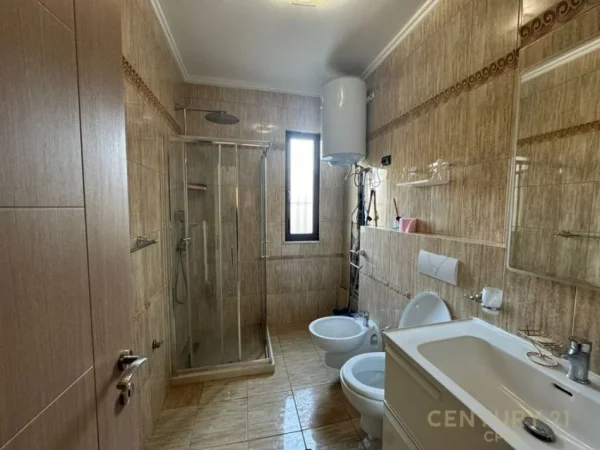 Tirane, shes apartament 2+1+Aneks+Ballkon Kati 4, 101 m² 320.000 € (Sheshi Wilson)