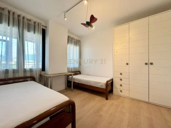 Tirane, shitet apartament 2+1+Ballkon Kati 6, 100 m² 195.000 € (Rruga e Elbasanit)