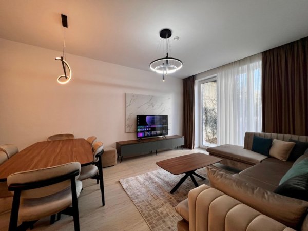 Tirane, jepet me qera apartament 2+1 Kati 3, 113 m² 1.800 € (Liqeni thate)