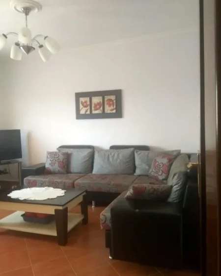 Tirane, shes apartament 2+1+Ballkon Kati 5, 84 m² 108.000 € (Ali Dem, Rr. idriz Dollaku)