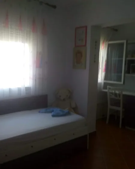 Tirane, shes apartament 2+1+Ballkon Kati 5, 84 m² 108.000 € (Ali Dem, Rr. idriz Dollaku)