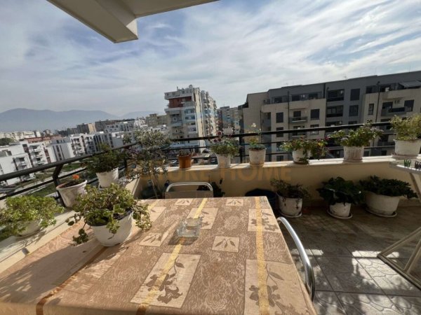 Tirane, shitet apartament 2+1 Kati 5, 121 m² 125.000 € (UNAZA E RE)