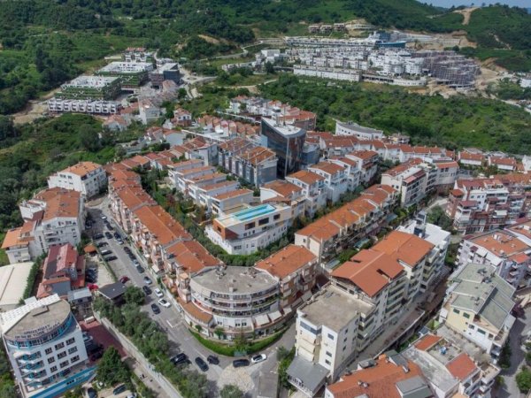 Tirane, shitet apartament 3+1+Ballkon Kati 0, 162 m² 280.000 € (KODRA E DIELLIT)