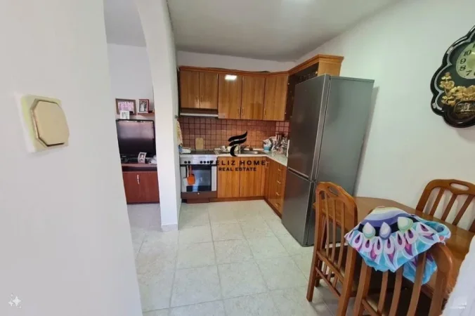 Tirane, jepet me qera apartament 1+1 Kati 2, 62 m² 800 € (RRUGA E DURRESIT)