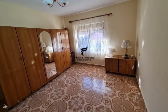 Tirane, jepet me qera apartament 1+1 Kati 2, 62 m² 800 € (RRUGA E DURRESIT)