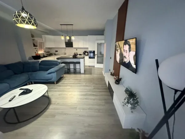 shes super apartament 2+1+2+Ballkon Kati 4, 125 m² 249.000 € (Prane Bllokut Vasil shanto)