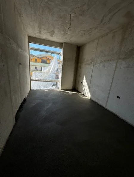 Tirane, shitet apartament 1+1 Kati 4, 69 m² 116.960 € (Bulevardi i Ri)