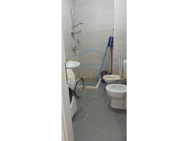 Tirane, jepet me qera apartament 1+1 Kati 5, 65 m² 600 € (Kompleksin Star)