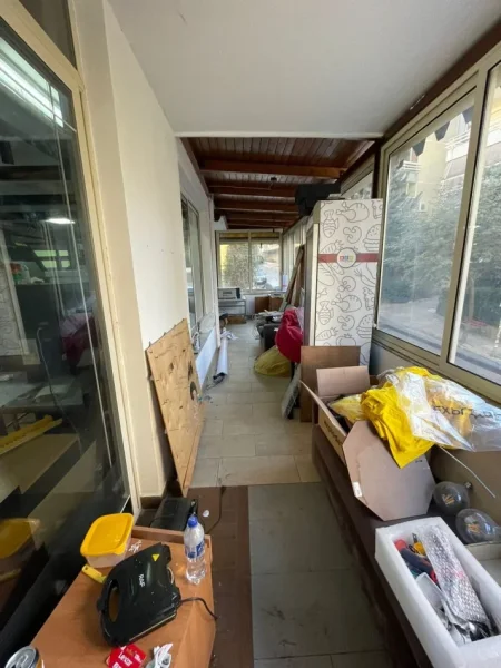 Tirane, jepet me qera ambjent biznesi Kati 0, 170 m² 800 € (LIQENI I THATE)