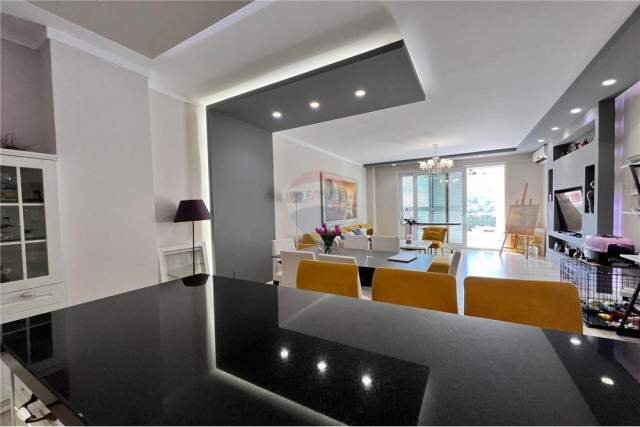 Shqiperi, shitet apartament 2+1 124 m²  (KOPSHTI ZOLOGJIK)