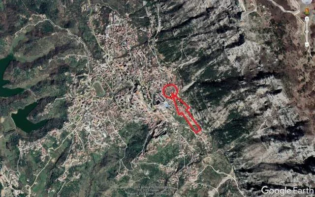 Kruje, Shitet Truall + Ndërtesë 2 Kate, Cmimi Fillestar 6,551,010 Leke (Lagja Nr.1)