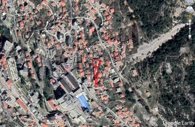 Kruje, Shitet Truall + Ndërtesë 2 Kate, Cmimi Fillestar 6,551,010 Leke (Lagja Nr.1)