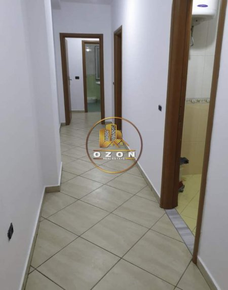 Tirane, jepet me qera apartament 2+1+BLK Kati 2, 96 m² 300 Euro (Kodra e Diellit, Mbikalimi i Komunes)