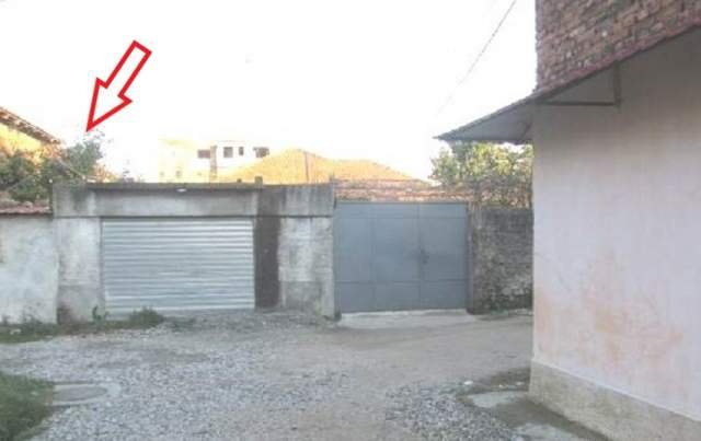 Shkoder, Shitet Truall 141.25 m² dhe Ndertese 141.25 m², 4.480.000 Leke (Rruga "Mujo Ulqinaku")