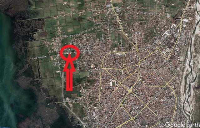 Shkoder, Shitet Truall 323 m² dhe Ndertese 178.8 m², 2.548.000 Leke (Lagjia "Guerrile")