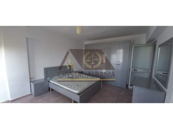 Tirane, jepet me qera apartament 2+1+BLK Kati 6, 80 m² 800 Euro (Rruga Barrikadave)
