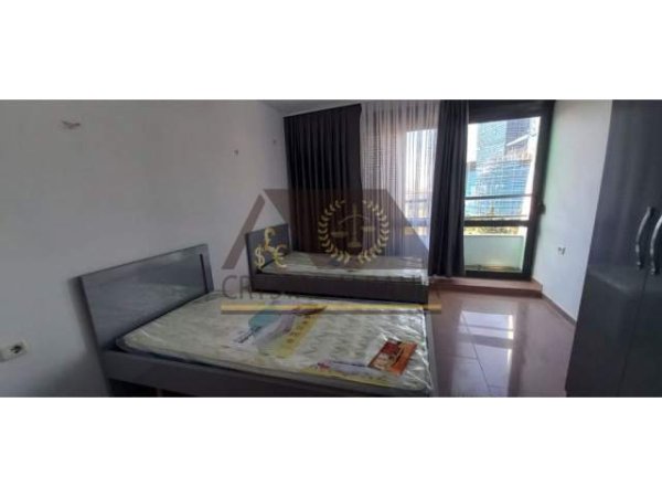 Tirane, jepet me qera apartament 2+1+BLK Kati 6, 80 m² 800 Euro (Rruga Barrikadave)