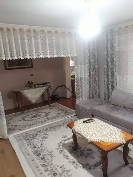 Shkoder, Barbullush Shitet Truall 200 m² dhe Ndertese 130 m² me siperfaqe totale 728 m², 2.016.000 Leke